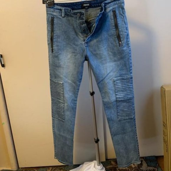 ZanerobeAmazingButton fly jeans